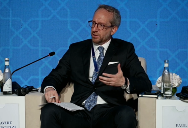 EIB official talks scaling up investment in Central Asia