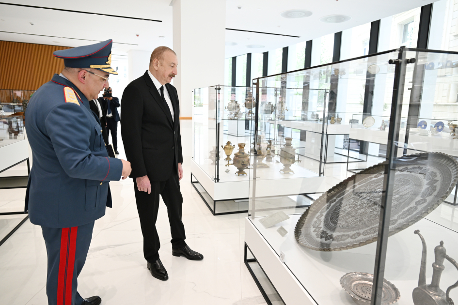 Президент Ильхам Алиев принял участие в открытии нового административного здания Государственного таможенного комитета (ФОТО/ВИДЕО)