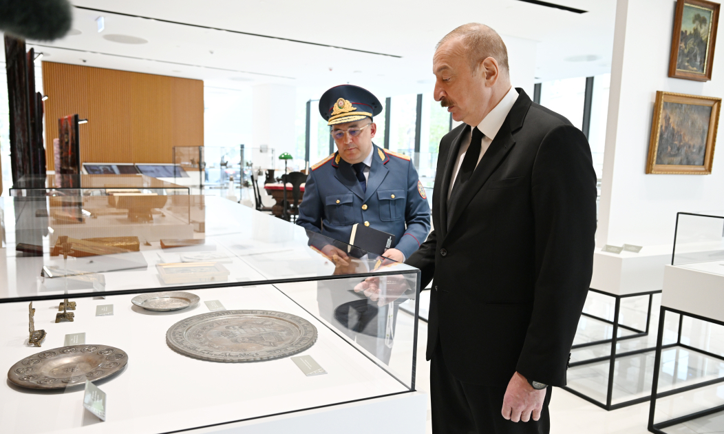 Президент Ильхам Алиев принял участие в открытии нового административного здания Государственного таможенного комитета (ФОТО/ВИДЕО)