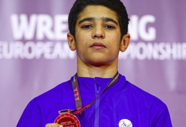 Азербайджанские борцы завершили выступление на юношеском чемпионате Европы с пятью медалями (ФОТО)