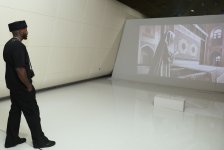 Участник UFC Fight Night Халил Раунтри выразил восхищение азербайджанскими коврами (ФОТО)