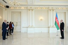 Президент Ильхам Алиев принял верительные грамоты новоназначенного посла Палестины в Азербайджане (ФОТО)