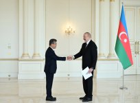 Президент Ильхам Алиев принял верительные грамоты посла Республики Корея в Азербайджане (ФОТО)