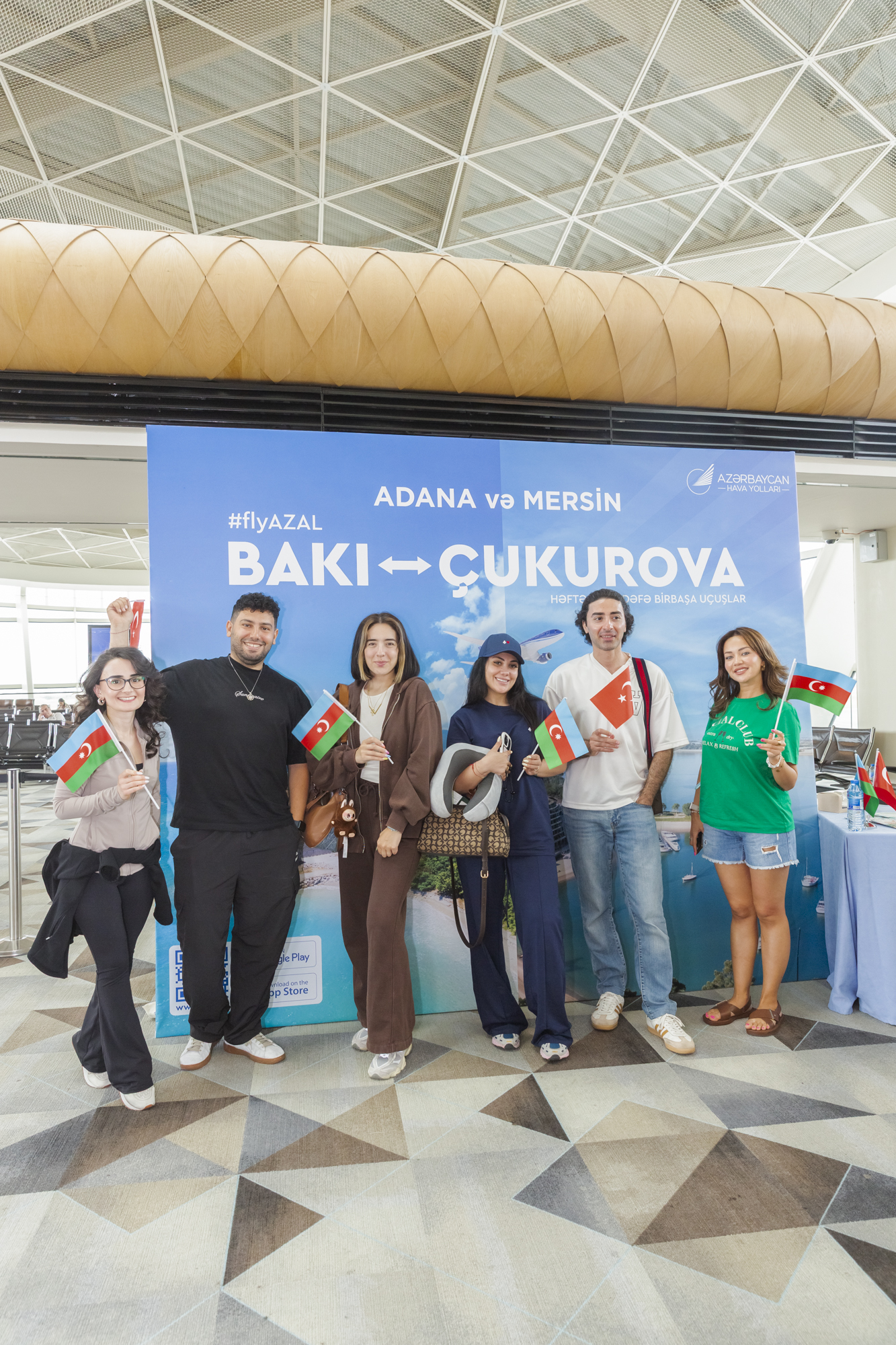 AZAL выполнил первый рейс в турецкий Международный аэропорт Чукурова (ФОТО)