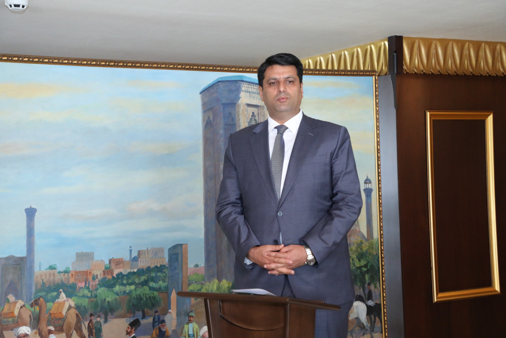 Azerbaijan signs deal to restore local Momine Khatun Tomb (PHOTO)