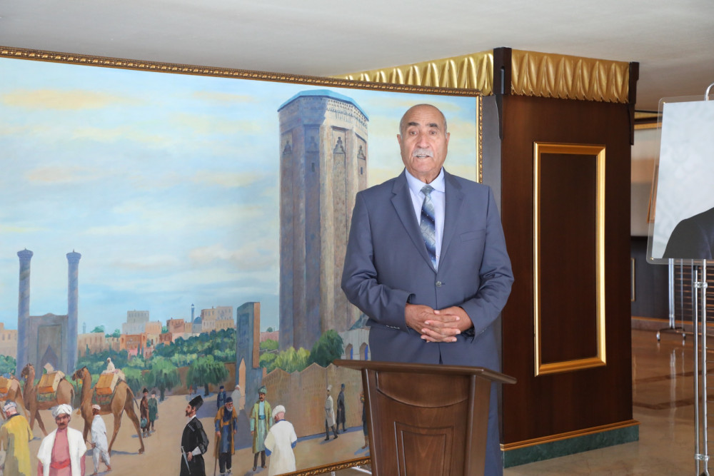 Azerbaijan signs deal to restore local Momine Khatun Tomb (PHOTO)