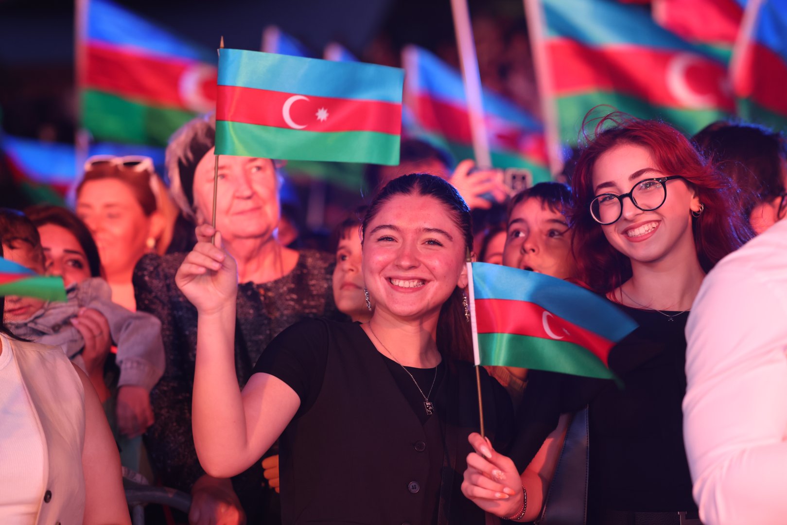 В парке Центра Гейдара Алиева состоялся концерт по случаю Дня национального спасения (ФОТО)