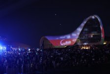 В парке Центра Гейдара Алиева состоялся концерт по случаю Дня национального спасения (ФОТО)