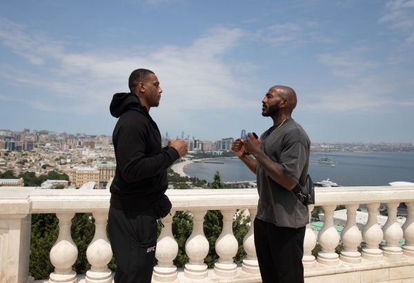 Бойцы UFC Джамал Хилл и Халил Раунтри встретились лицом к лицу в Нагорном парке Баку (ФОТО)