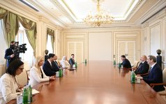 Президент Азербайджана Ильхам Алиев принял председателя Ассамблеи Северной Македонии (ФОТО/ВИДЕО)