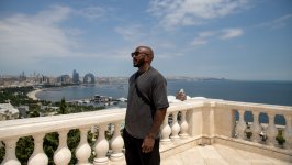 Бойцы UFC Джамал Хилл и Халил Раунтри встретились лицом к лицу в Нагорном парке Баку (ФОТО)