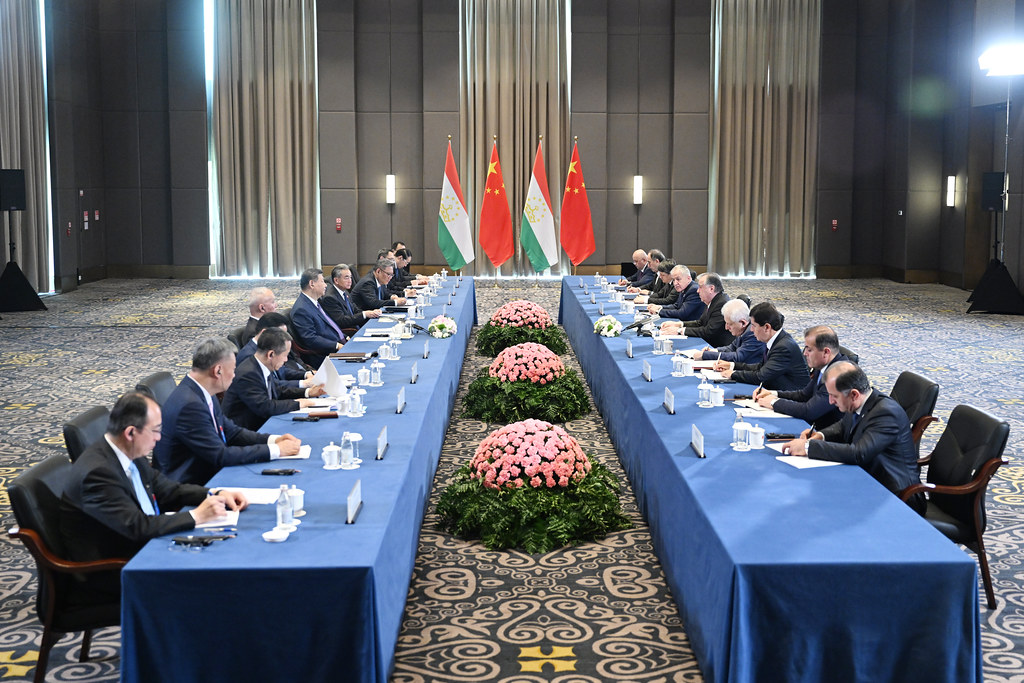 Tajikistan and China sign economic cooperation program through 2030