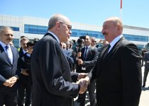 Президент Ильхам Алиев прибыл с рабочим визитом в Турцию (ФОТО)