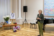 Она не искала звёзд - она их зажигала! В Баку состоялся праздник музыки и театра к 100-летию Леди Гю (ФОТО)