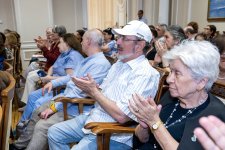 Она не искала звёзд - она их зажигала! В Баку состоялся праздник музыки и театра к 100-летию Леди Гю (ФОТО)