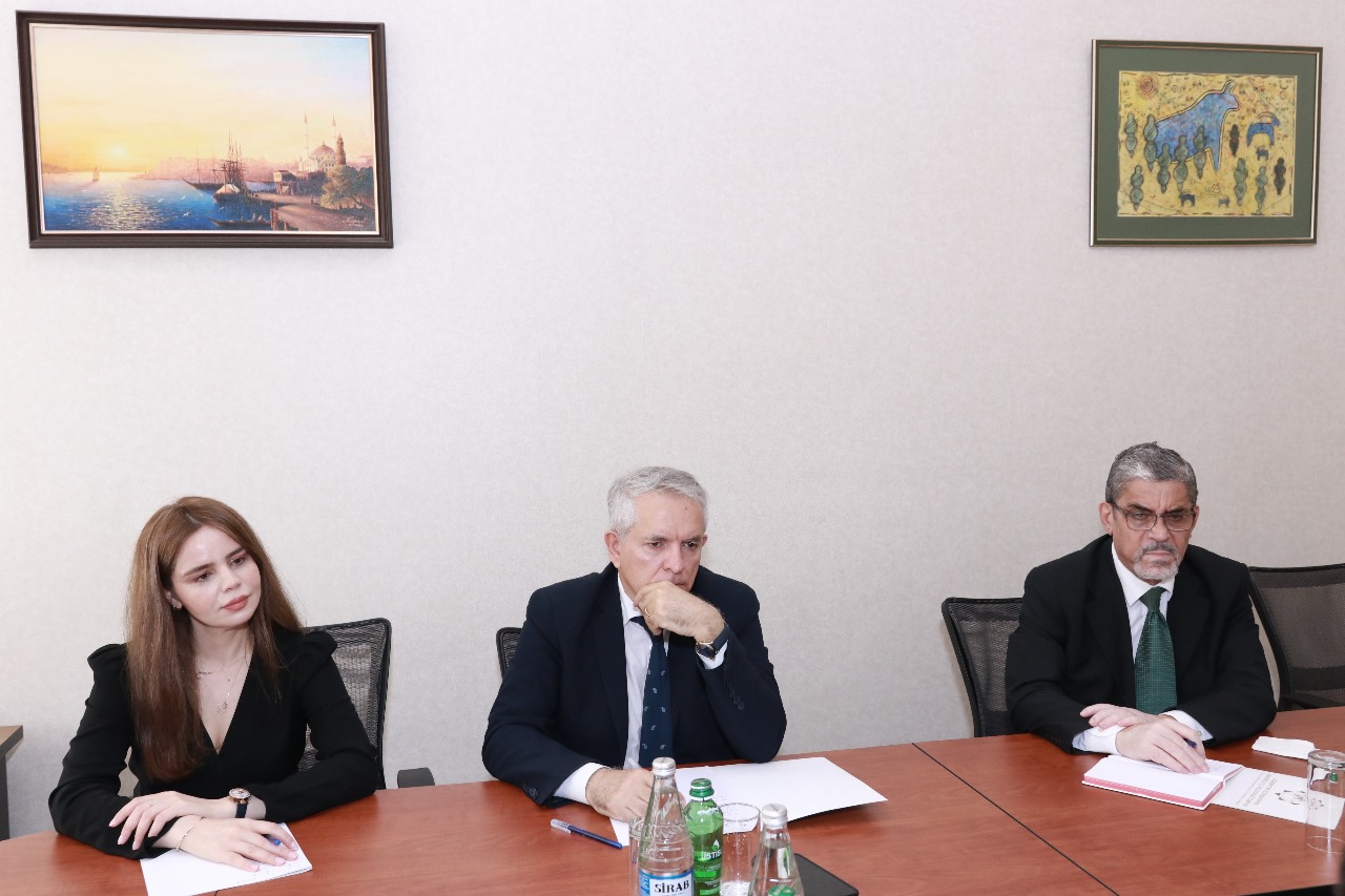 Иностранные журналисты побывали в Госкомитете  по работе с диаспорой Азербайджана  (ФОТО)