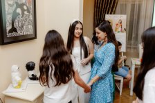 В Центре творчества Максуда Ибрагимбекова состоялось открытие выставки «Волшебный мир Зейнаб» (ФОТО)