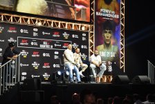 В Баку состоялась торжественная церемония взвешивания бойцов UFC Fight Night c участием тысячи болельщиков (ФОТО)