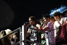 В Баку состоялась торжественная церемония взвешивания бойцов UFC Fight Night c участием тысячи болельщиков (ФОТО)