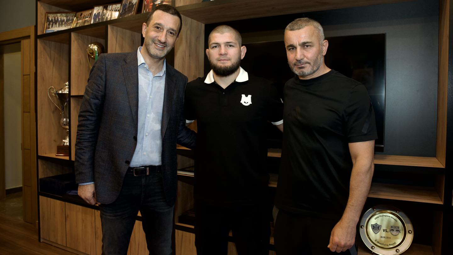 Хабиб Нурмагомедов и  бойцы UFC посетили базу ФК "Карабах" (ВИДЕО, ФОТО)