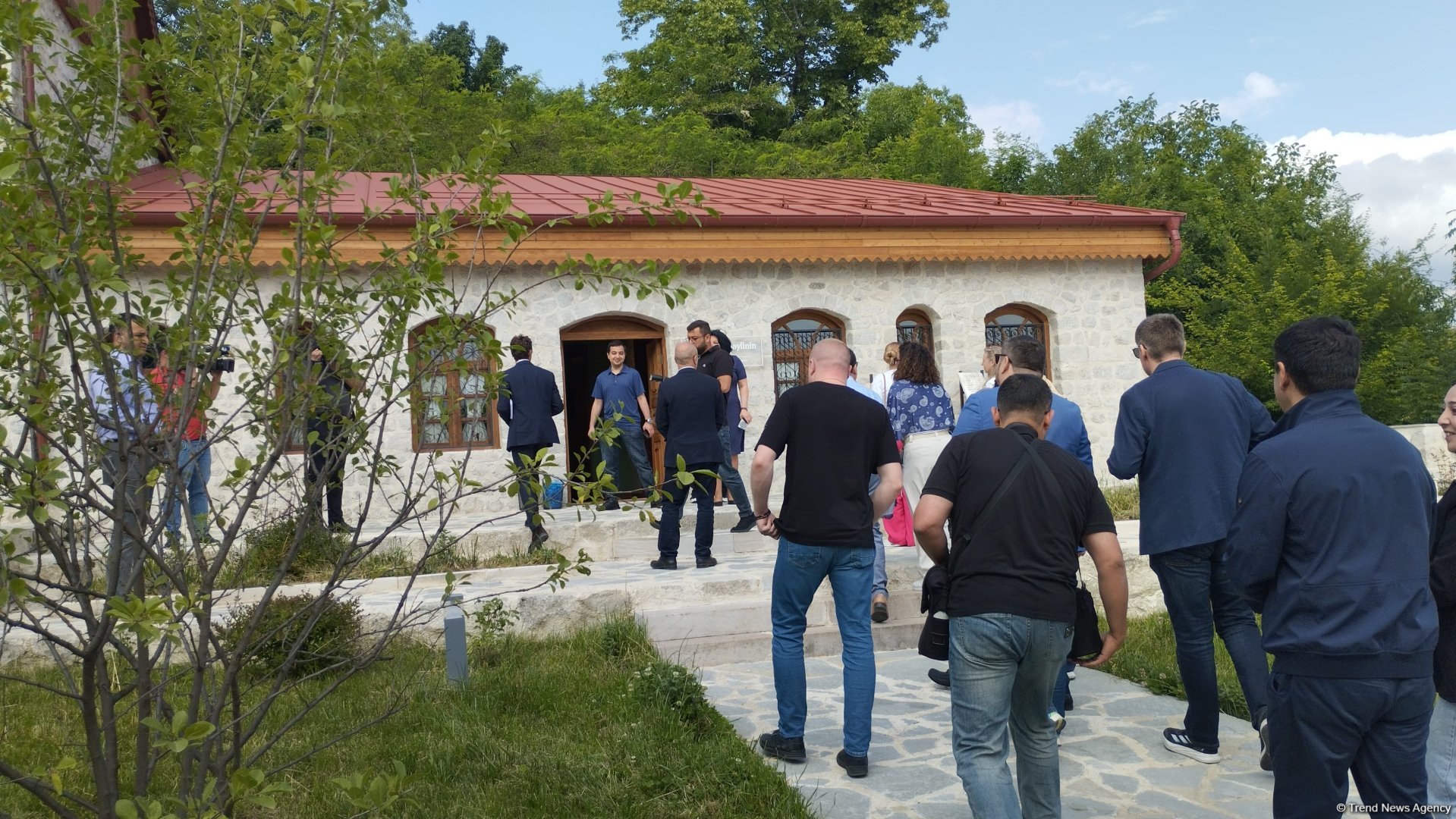 Представители дипломатического корпуса ознакомились с городом Шуша (Обновлено) (ФОТО)