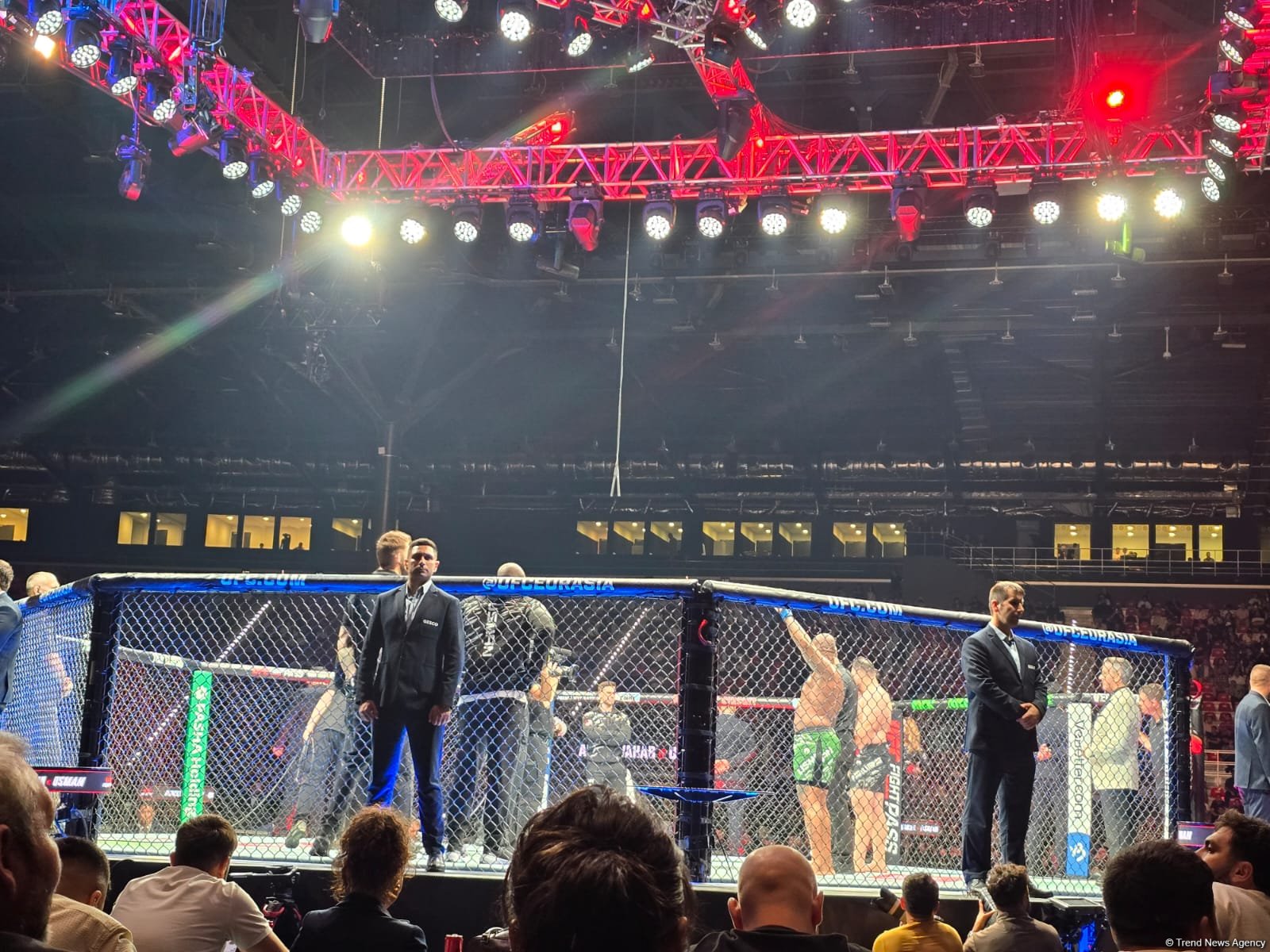 UFC Fight Night: Определился победитель предварительного карда в тяжёлом весе между 
Хамди Абдель Вахабом и Мухаммедом Усманом (ФОТО)
