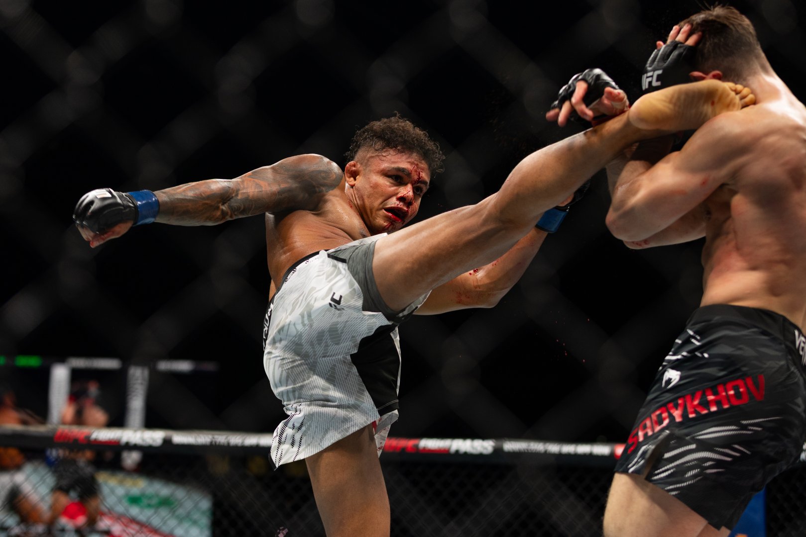 UFC Fight Night: Боец из Азербайджана Назим Садыхов стал  победителем основного карда в легком весе (ФОТО)