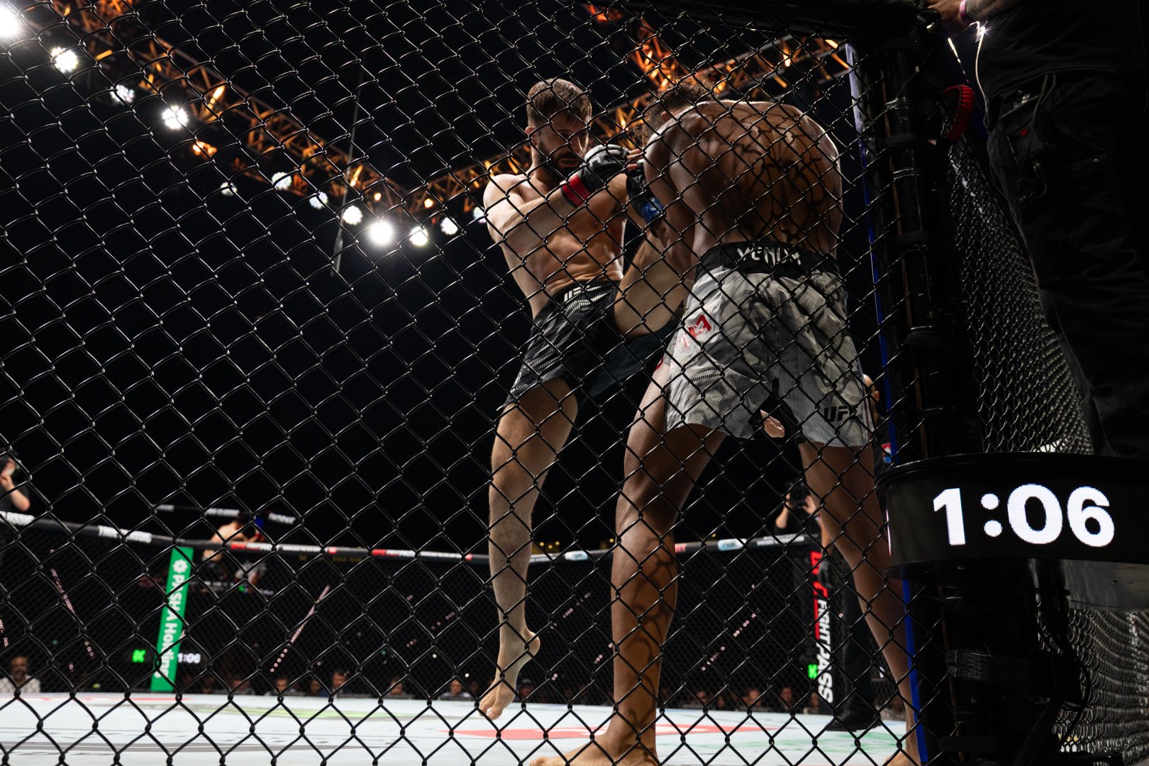 UFC Fight Night: Боец из Азербайджана Назим Садыхов стал  победителем основного карда в легком весе (ФОТО)