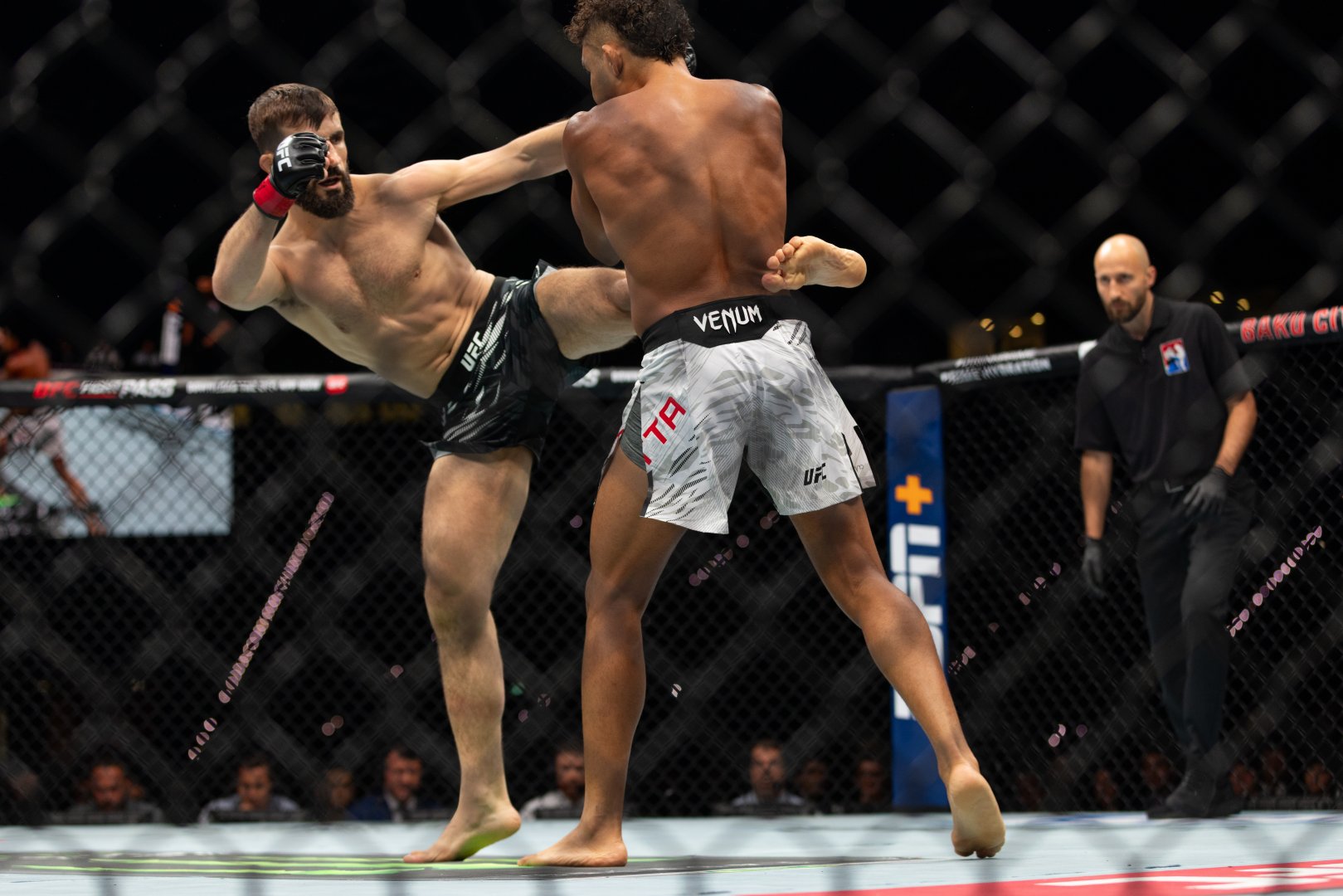 UFC Fight Night: Боец из Азербайджана Назим Садыхов стал  победителем основного карда в легком весе (ФОТО)