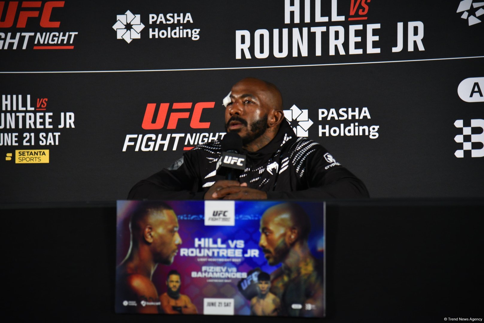 Победитель UFC Fight Night Халил Раунтри:  В Баку столько доброй энергии...  Мне даже трудно было настроиться на бой  (ФОТО)