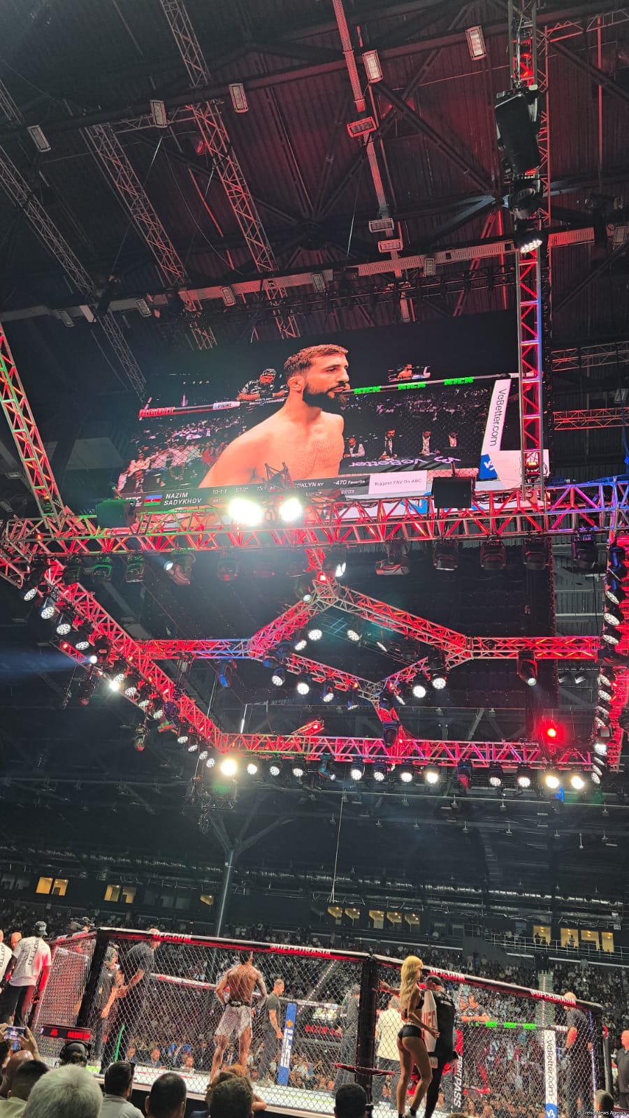 UFC Fight Night: Боец из Азербайджана Назим Садыхов стал  победителем основного карда в легком весе (ФОТО)