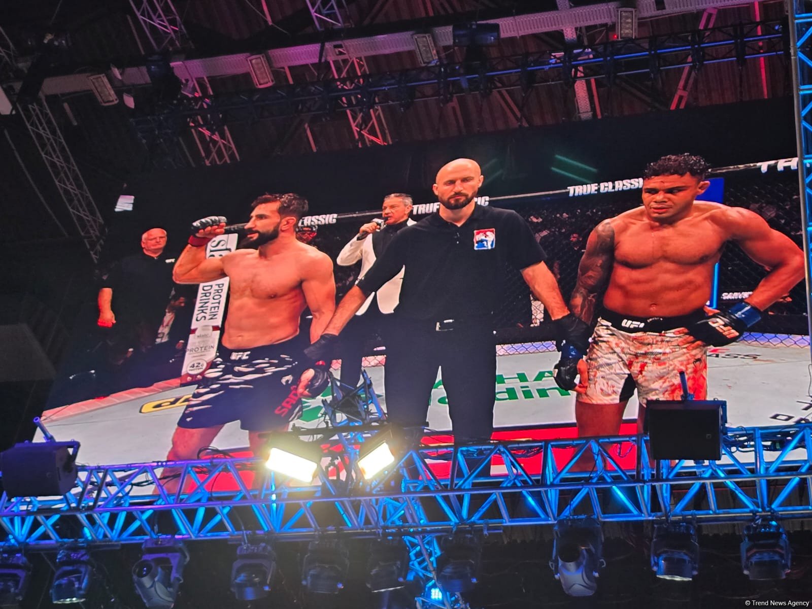 UFC Fight Night: Боец из Азербайджана Назим Садыхов стал  победителем основного карда в легком весе (ФОТО)