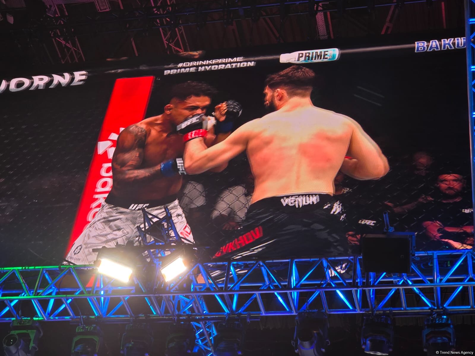 UFC Fight Night: Боец из Азербайджана Назим Садыхов стал  победителем основного карда в легком весе (ФОТО)