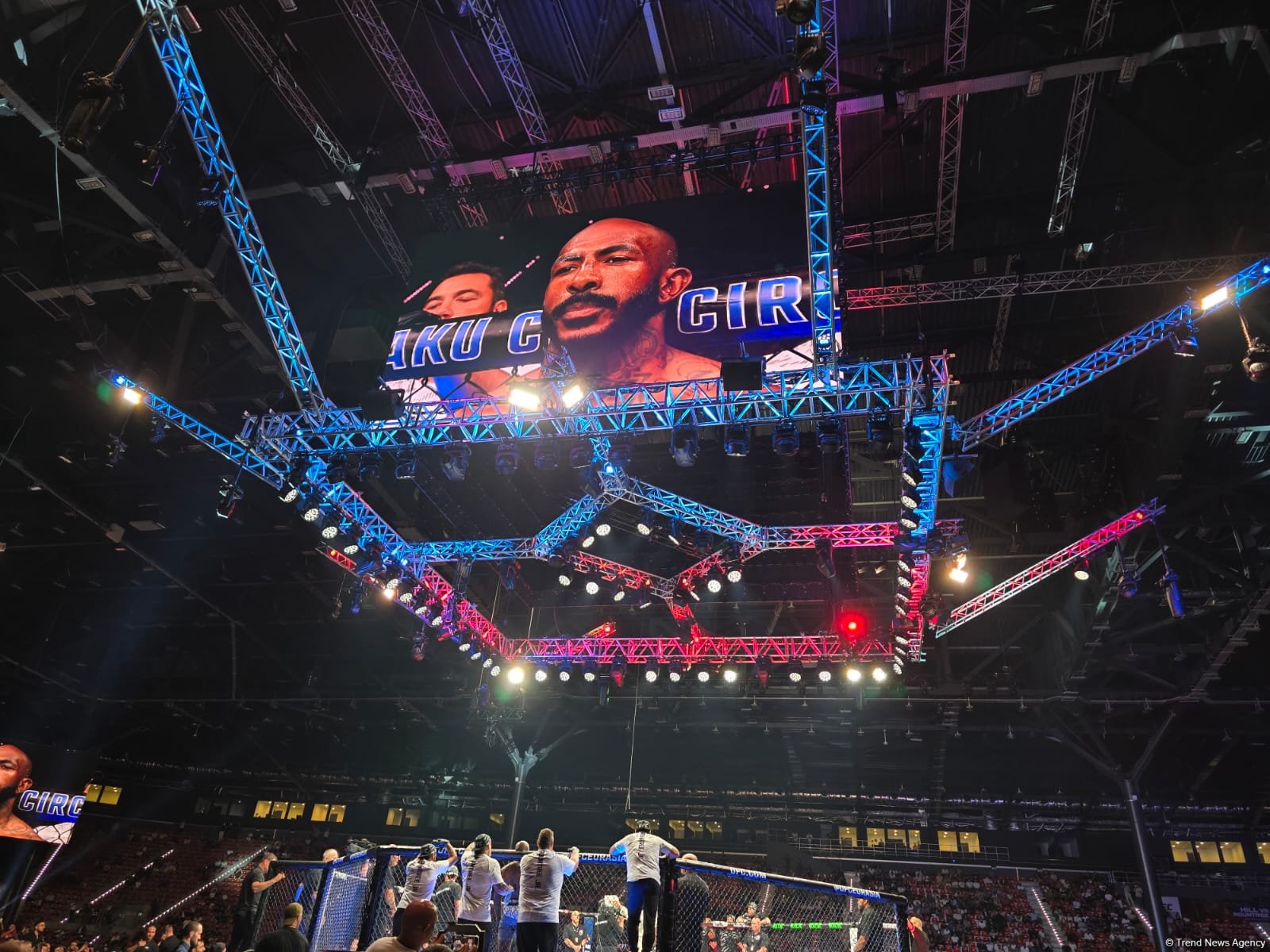 Главное событие UFC Fight Night: Определился победитель поединка между Джамалом Хиллом и Халилом Раунтри Джуниором (ФОТО)