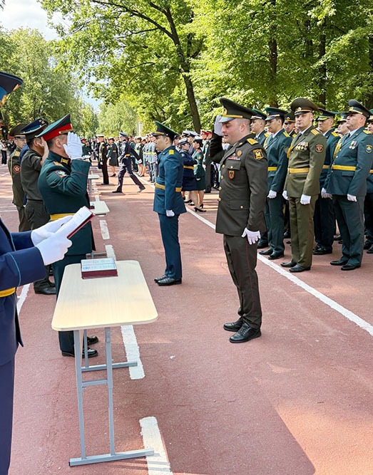 Азербайджанским военнослужащим, завершившим обучение в России, вручены дипломы (ФОТО)