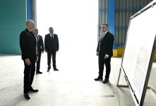 Президент Ильхам Алиев принял участие в открытии предприятия по производству строительных материалов в Геранбое (ФОТО)