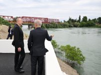 Президент Ильхам Алиев принял участие в открытии в городе Евлах водоочистной установки с применением технологии песочной фильтрации (ФОТО)