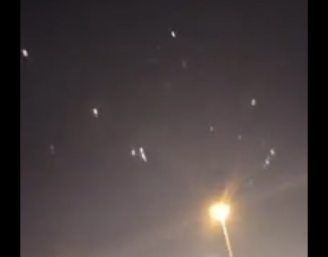 Иран нанес ракетный удар по базе США в Катаре (ВИДЕО)