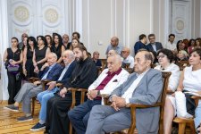 В Баку по случаю юбилея Натига Сафарова представлены уникальные отреставрированные работы  (ФОТО)