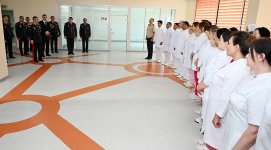 В День Вооруженных сил Азербайджана руководство Минобороны посетило госпиталь (ФОТО)