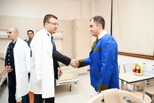 В День Вооруженных сил Азербайджана руководство Минобороны посетило госпиталь (ФОТО)