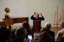 В Москве прошел вечер памяти  Максуда Ибрагимбекова - представлен спектакль "Фисташковое дерево" (ФОТО)