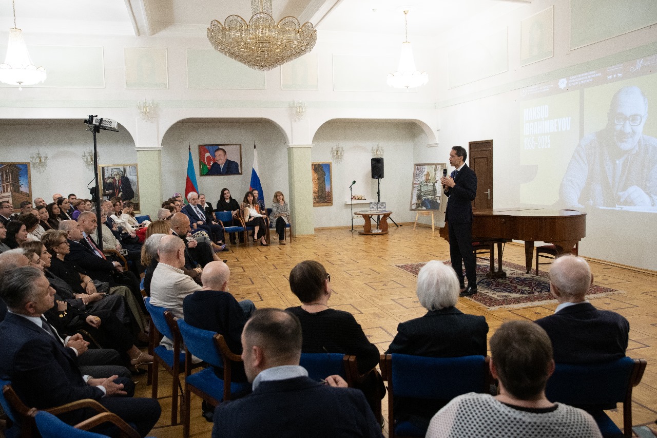 В Москве прошел вечер памяти  Максуда Ибрагимбекова - представлен спектакль "Фисташковое дерево" (ФОТО)
