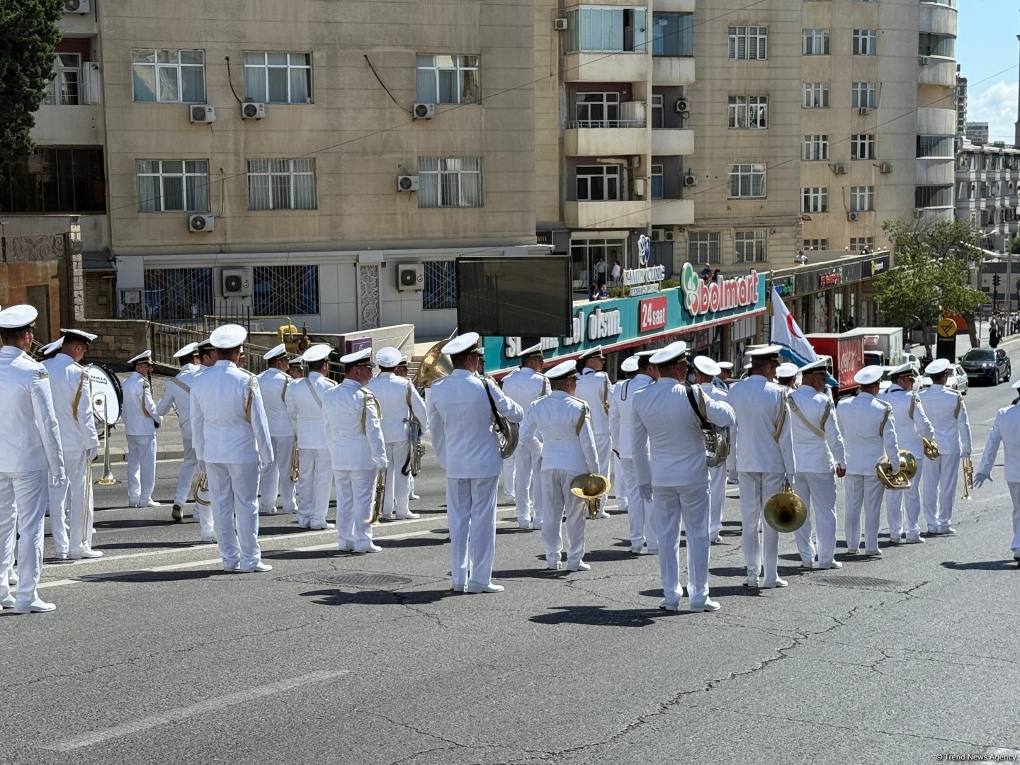 В связи с Днем Вооруженных сил Азербайджана в стране прошел марш военнослужащих (ФОТО)