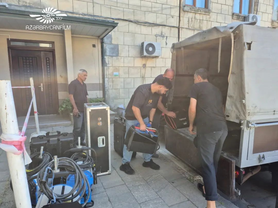 Киностудия  "Азербайджанфильм" распространила заявление в связи со вчерашним взрывом на ее территории (ФОТО)