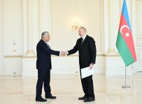 Президент Ильхам Алиев принял верительные грамоты новоназначенного посла Ирана  (ФОТО)
