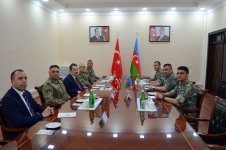 Делегация Национального университета обороны Турции посетила Командование Сухопутных войск Азербайджана (ФОТО)