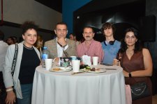 Брэд Питт, Льюис Хэмилтон и "Формула 1" в Баку – закрытый показ (ВИДЕО, ФОТО)