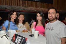 Брэд Питт, Льюис Хэмилтон и "Формула 1" в Баку – закрытый показ (ВИДЕО, ФОТО)