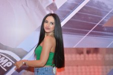 Брэд Питт, Льюис Хэмилтон и "Формула 1" в Баку – закрытый показ (ВИДЕО, ФОТО)